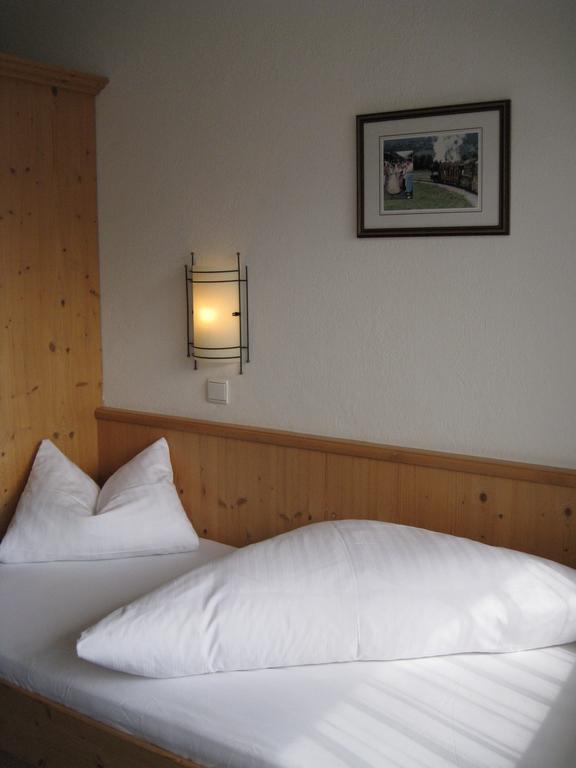 Apart Hotel Garni Strasser Zell am Ziller Quarto foto