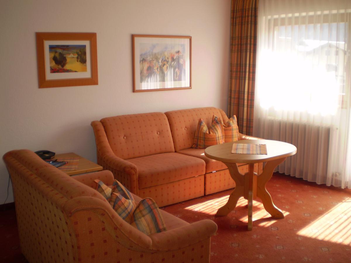 Apart Hotel Garni Strasser Zell am Ziller Exterior foto
